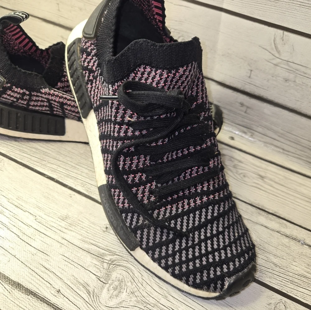 Adidas NMD_R1 STLT Primeknit Solar Pink Black Men’s 10.5 Boost Sneakers